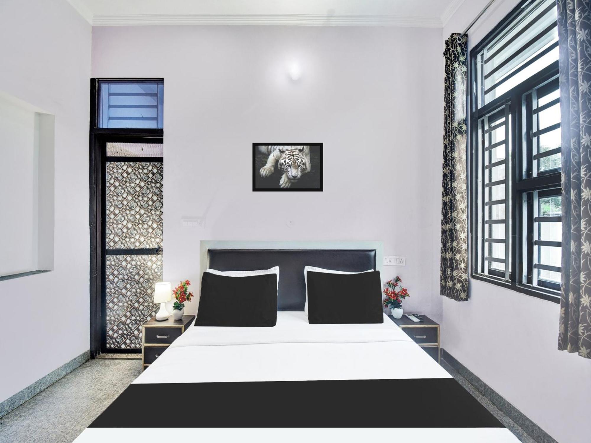 Hotel O Sawariya Palace Джайпур Екстериор снимка